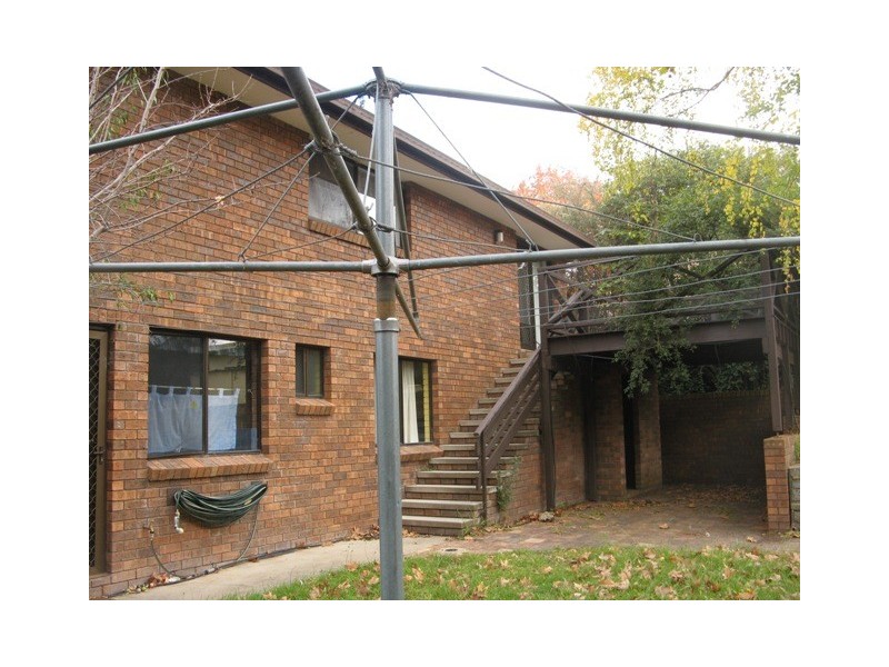 13 Newbury Drive, Armidale NSW 2350
