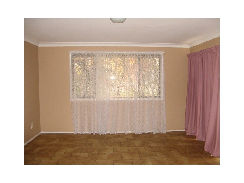13 Newbury Drive, Armidale NSW 2350