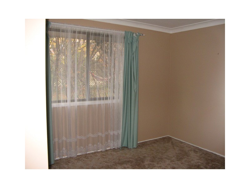 13 Newbury Drive, Armidale NSW 2350