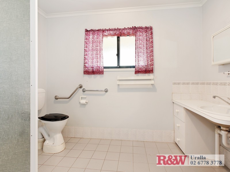 48 Salisbury Street, Uralla NSW 2358