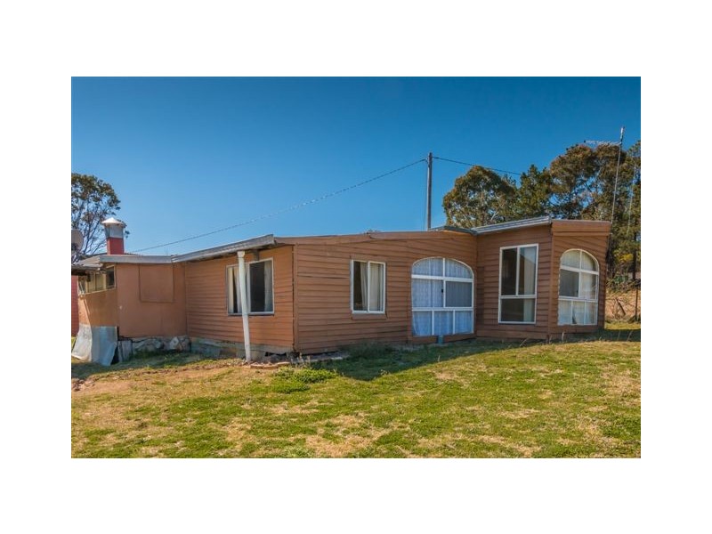 3 McDonald Lane, Rocky River NSW 2358