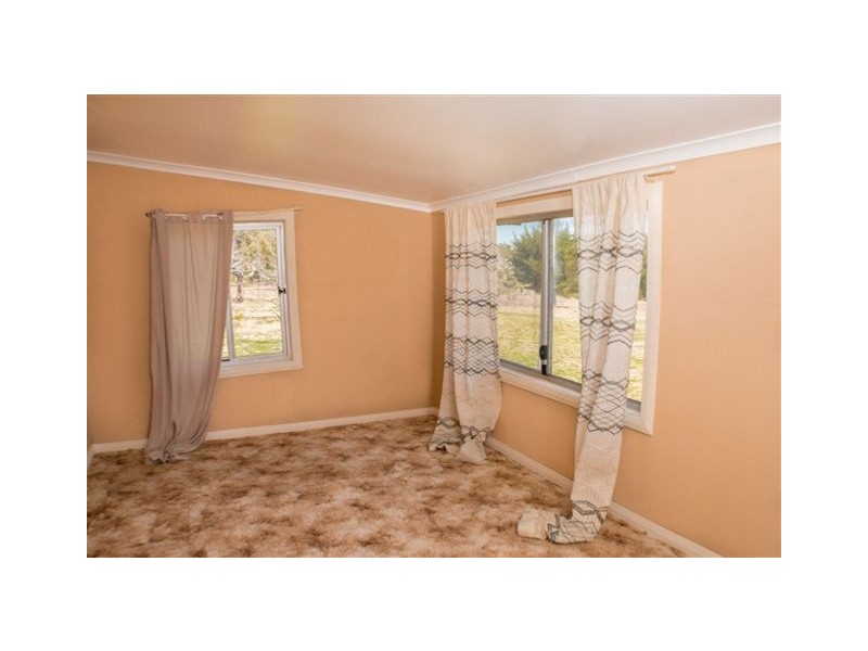 3 McDonald Lane, Rocky River NSW 2358