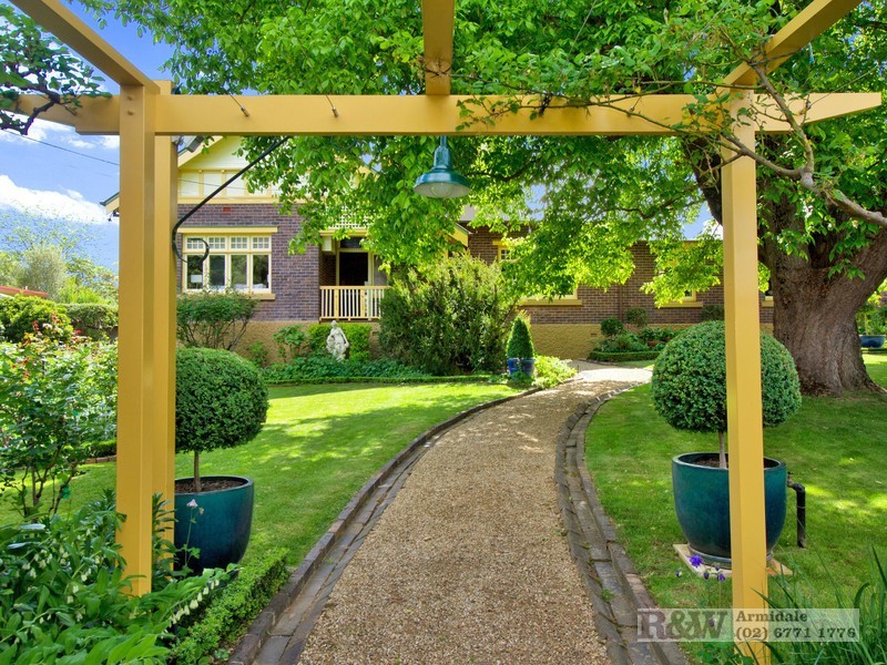 54 Faulkner Street, Armidale NSW 2350