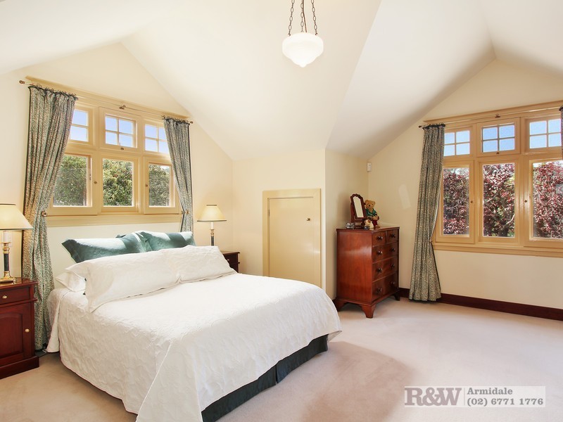 54 Faulkner Street, Armidale NSW 2350