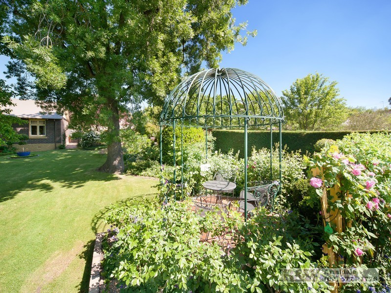 54 Faulkner Street, Armidale NSW 2350