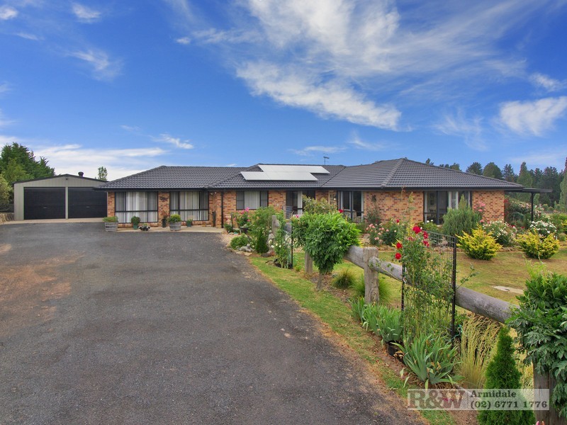 3 Sandon Close, Uralla NSW 2358