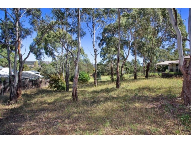 10 Illallangi Close, Armidale NSW 2350