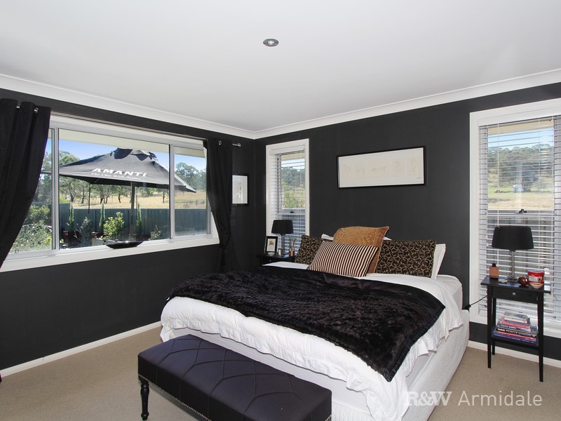 40 Albion Close, Armidale NSW 2350