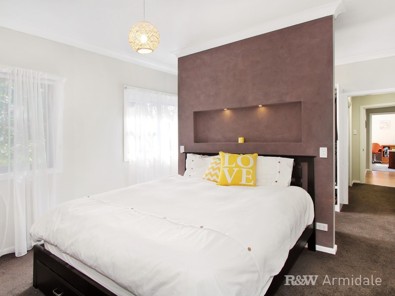 220 Galloway Street, Armidale NSW 2350