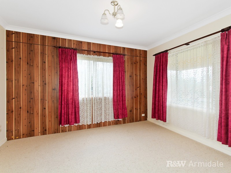 8 Park Street, Uralla NSW 2358
