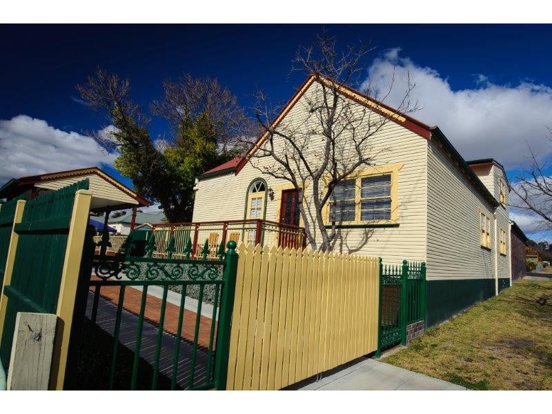 173 Brown Street, Armidale NSW 2350