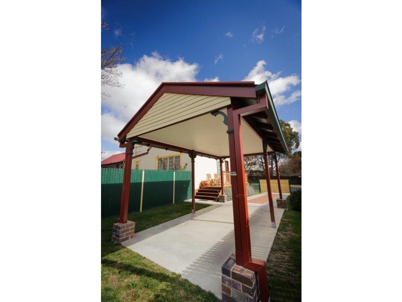 173 Brown Street, Armidale NSW 2350