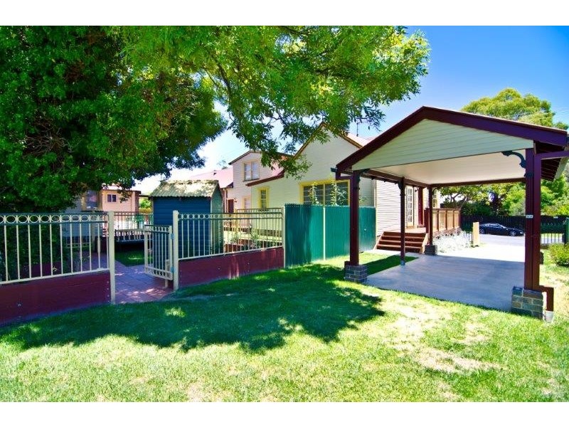 173 Brown Street, Armidale NSW 2350