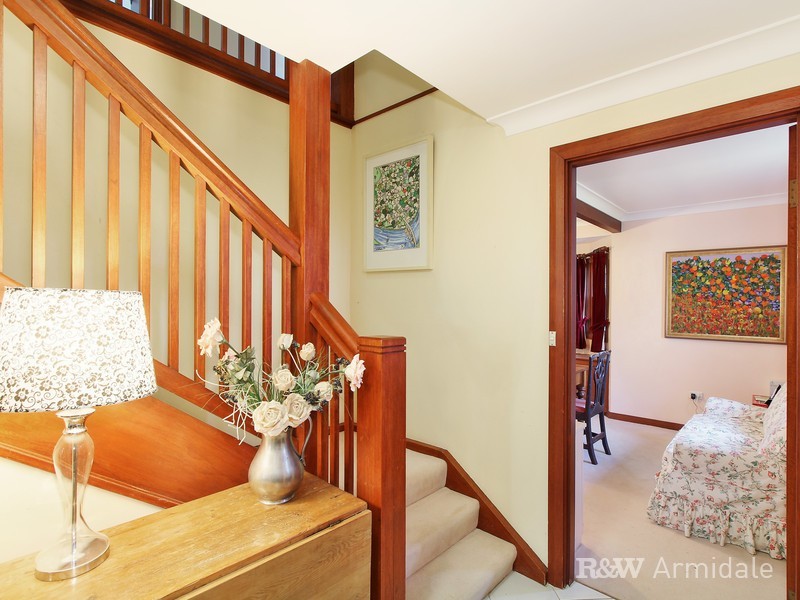 16 Caroline Crescent, Armidale NSW 2350