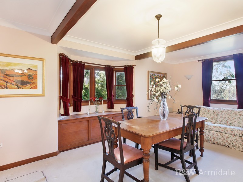 16 Caroline Crescent, Armidale NSW 2350