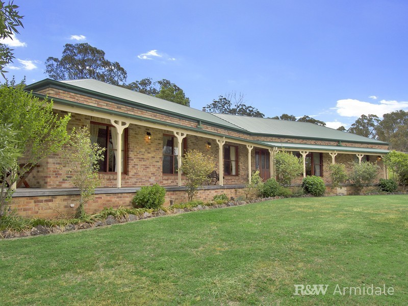 21 Trelawney Road, Armidale NSW 2350