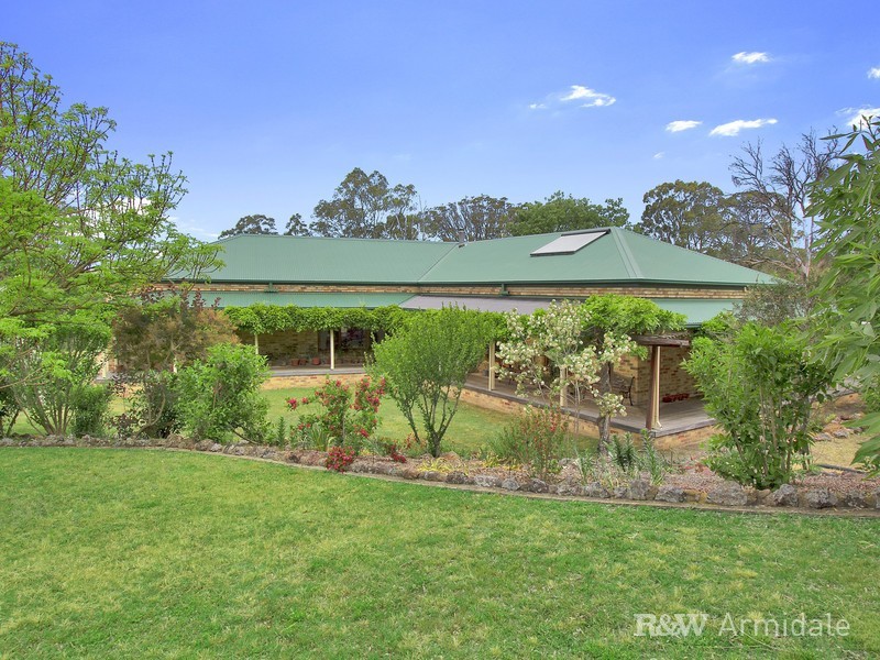 21 Trelawney Road, Armidale NSW 2350