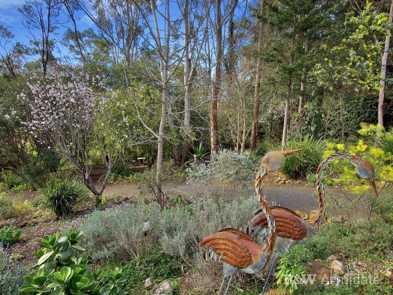 24 Bishop Crescent, Armidale NSW 2350