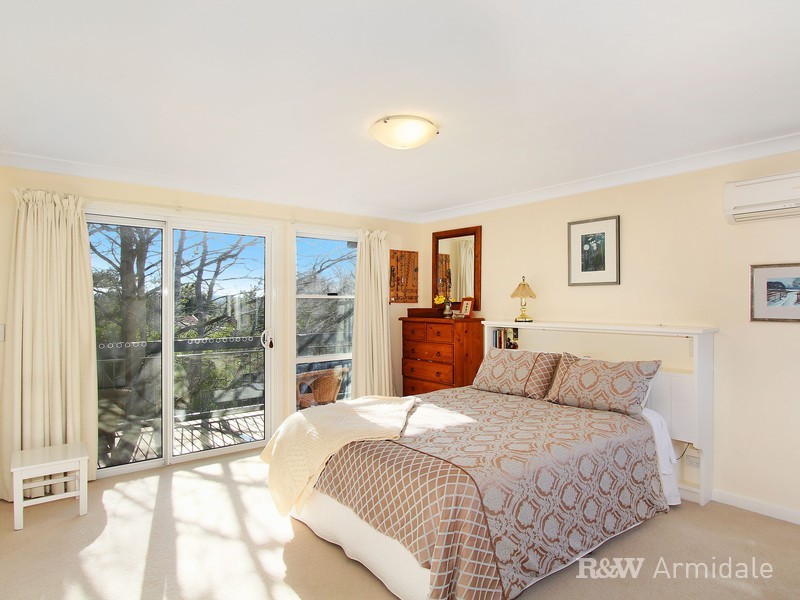 11 Hughes Place, Armidale NSW 2350