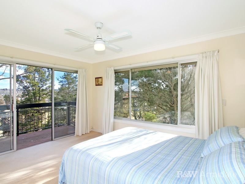 11 Hughes Place, Armidale NSW 2350