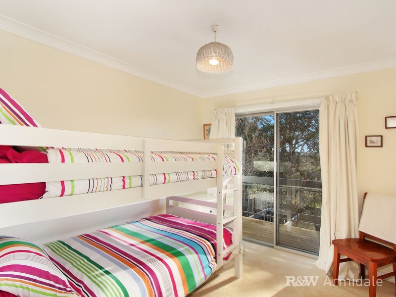 11 Hughes Place, Armidale NSW 2350