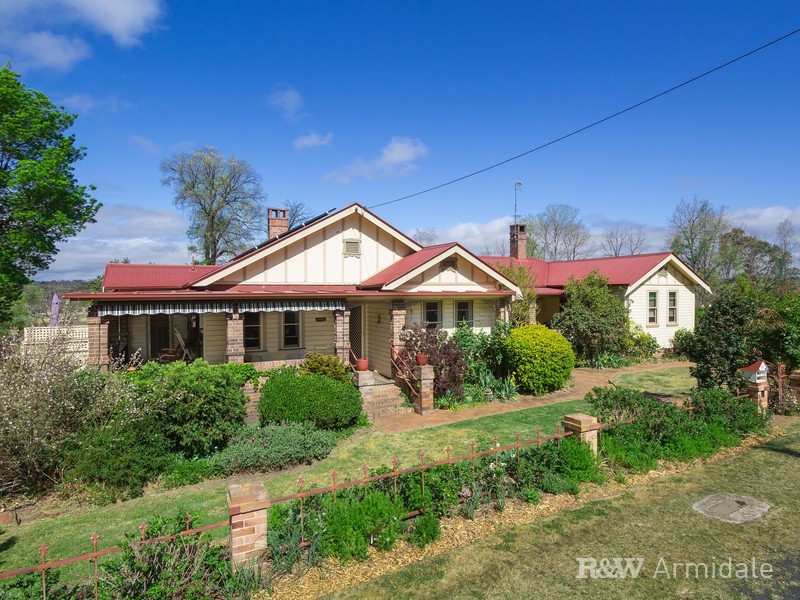 9 Braund Street, Armidale NSW 2350