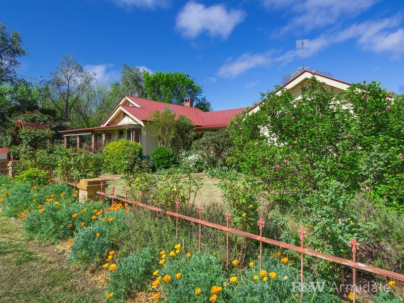 9 Braund Street, Armidale NSW 2350