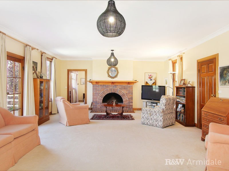 9 Braund Street, Armidale NSW 2350