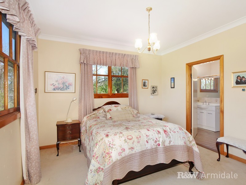 9 Braund Street, Armidale NSW 2350