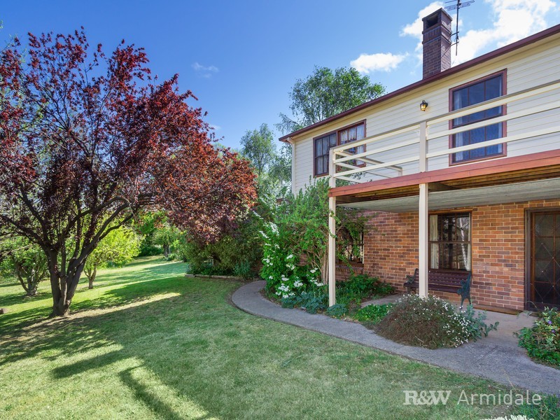 9 Braund Street, Armidale NSW 2350