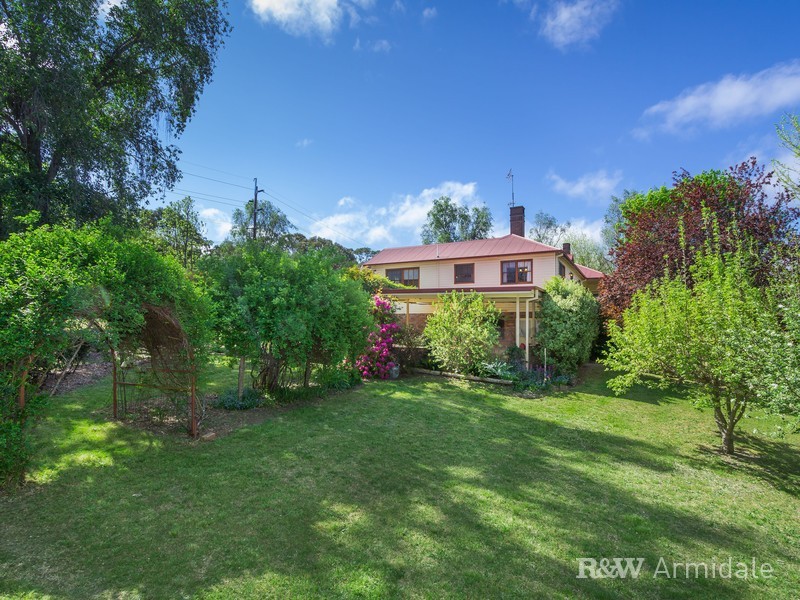 9 Braund Street, Armidale NSW 2350