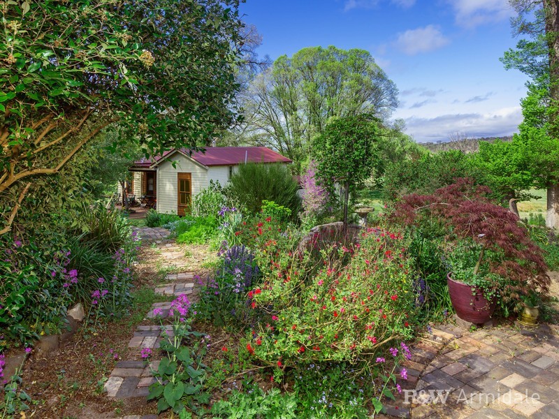 9 Braund Street, Armidale NSW 2350