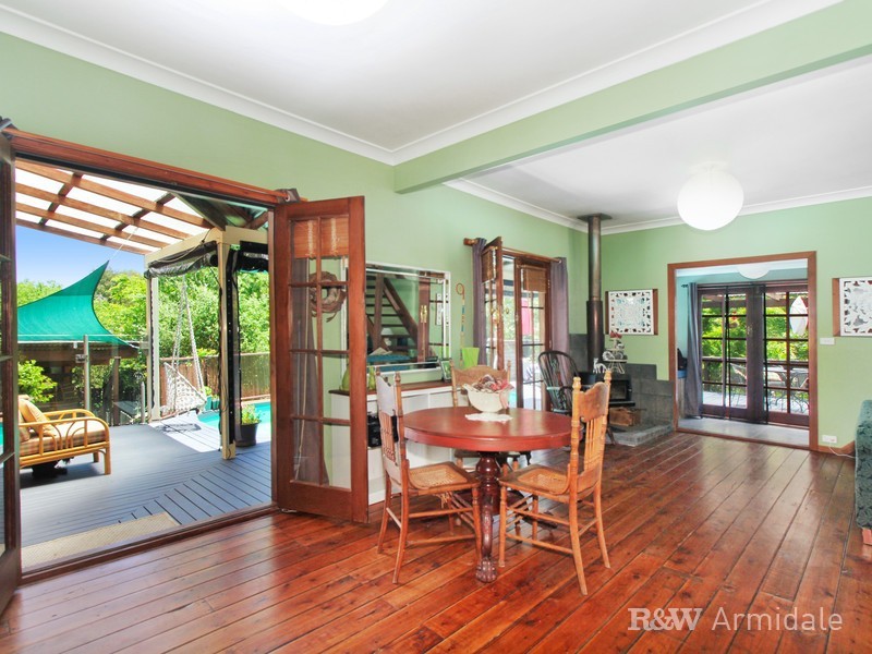 21 Elizabeth Avenue, Uralla NSW 2358