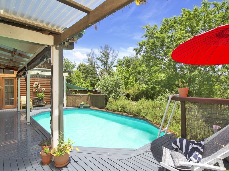 21 Elizabeth Avenue, Uralla NSW 2358