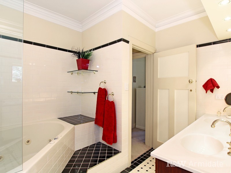 92 Barney Street, Armidale NSW 2350