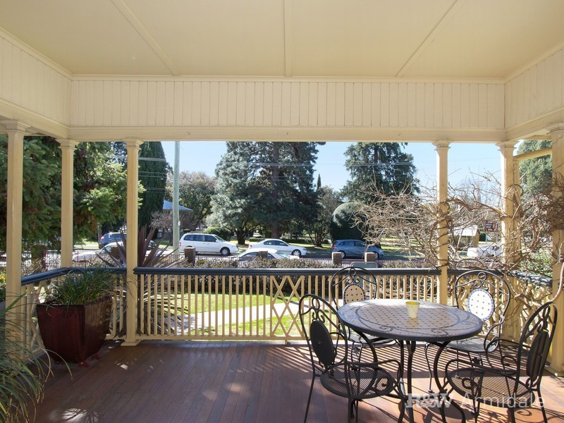 92 Barney Street, Armidale NSW 2350