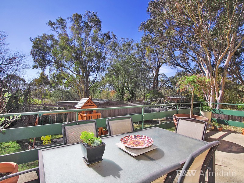 11 Caroline Crescent, Armidale NSW 2350