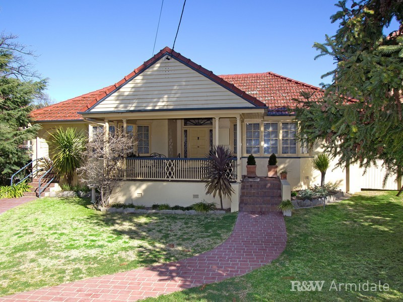 92 Barney Street, Armidale NSW 2350