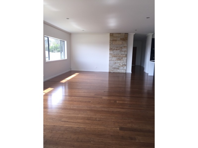 8 Grandview Crescent, Armidale NSW 2350