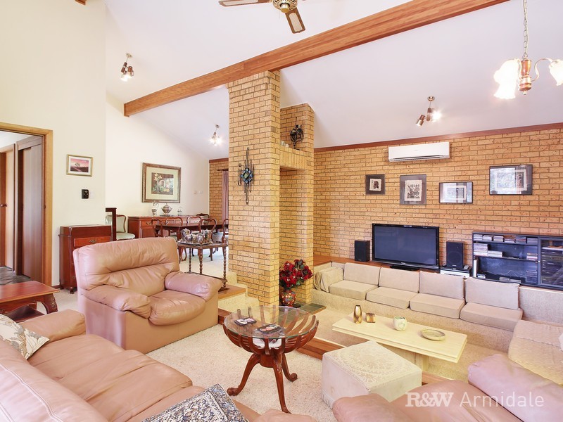 22 Bishop Crescent, Armidale NSW 2350
