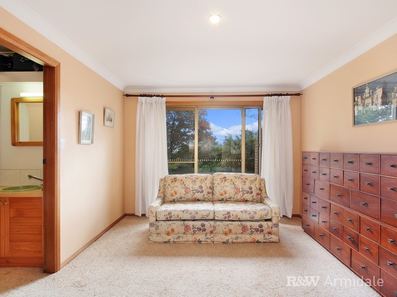 22 Bishop Crescent, Armidale NSW 2350