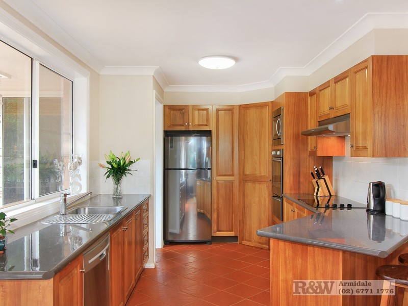 9 The Boulevarde, Armidale NSW 2350