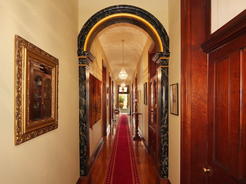 80 Barney Street, Armidale NSW 2350