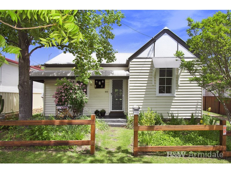 162 Mossman Street, Armidale NSW 2350