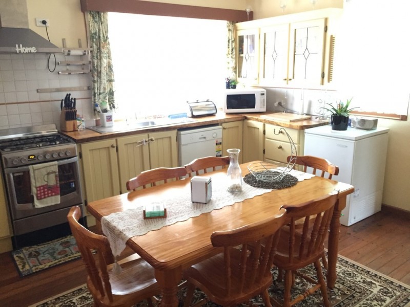 7 Butler Lane, Armidale NSW 2350