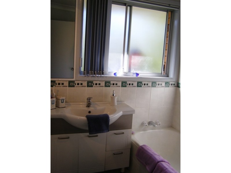 16 HYDRABAD, Regents Park QLD 4118