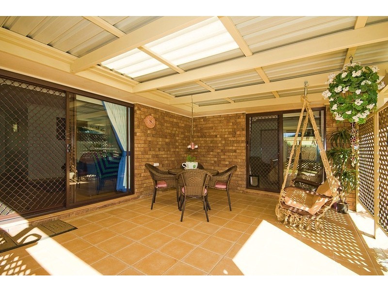 28 GREENVALE CT, Regents Park QLD 4118