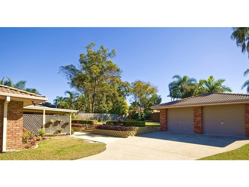 28 GREENVALE CT, Regents Park QLD 4118