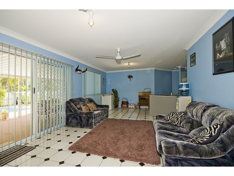 14 Holyrood, Munruben QLD 4125