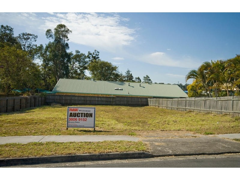 13 HELEN ST, Hillcrest QLD 4118
